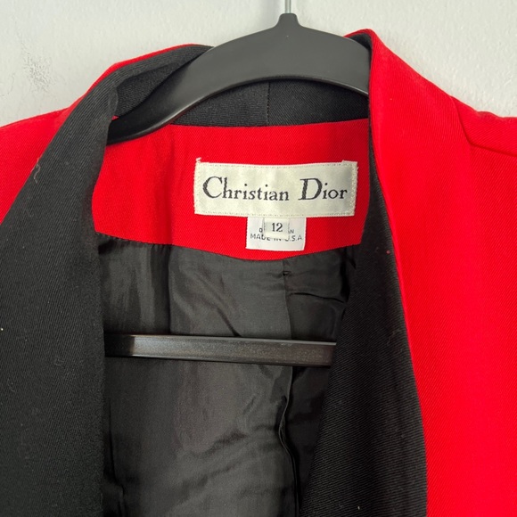 Vintage Christian Dior Size 12 • Red Blazer. - Picture 2 of 4